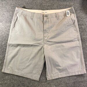 Old Navy Shorts Men's 42 Lived in straight grey chino style NWT